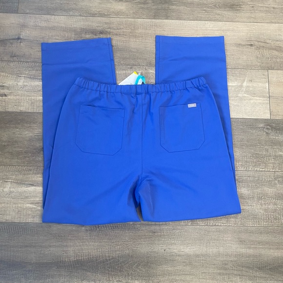 Men’s Figs scrub pants - Picture 2 of 4